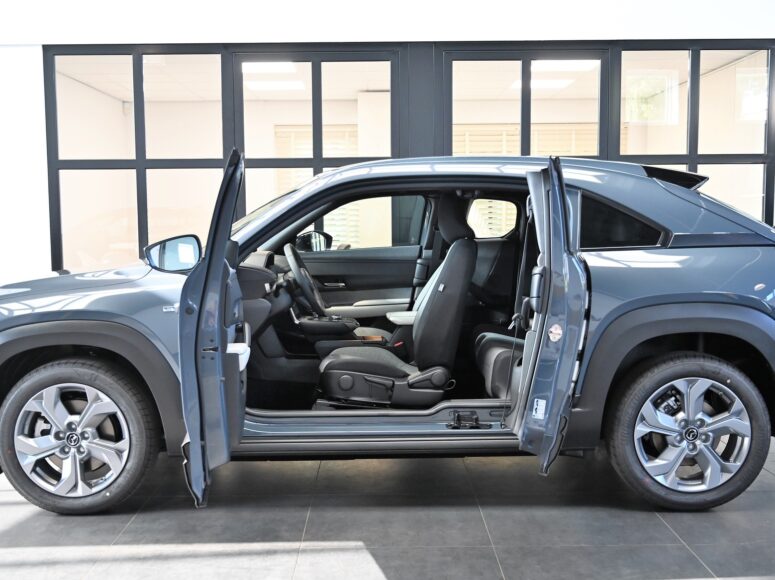 Mazda MX-30 Open Deuren